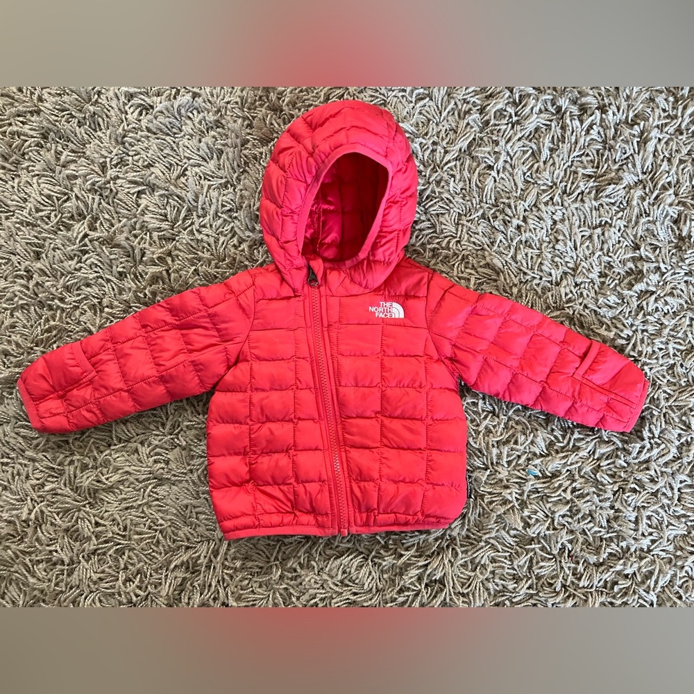 North Face ThermoBall Packable Jacket 6-12M • like new